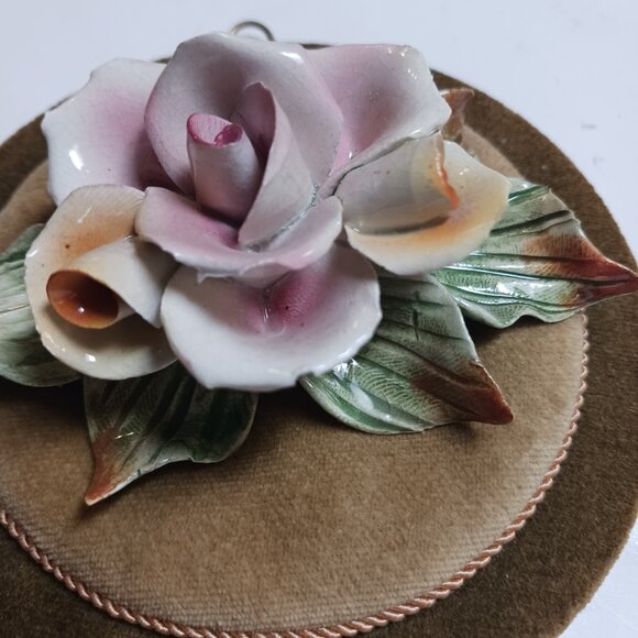 Vintage Capodimonte Style Porcelain Flower Wall Art with Gold Velvet and Tassel - Picture 8 of 13